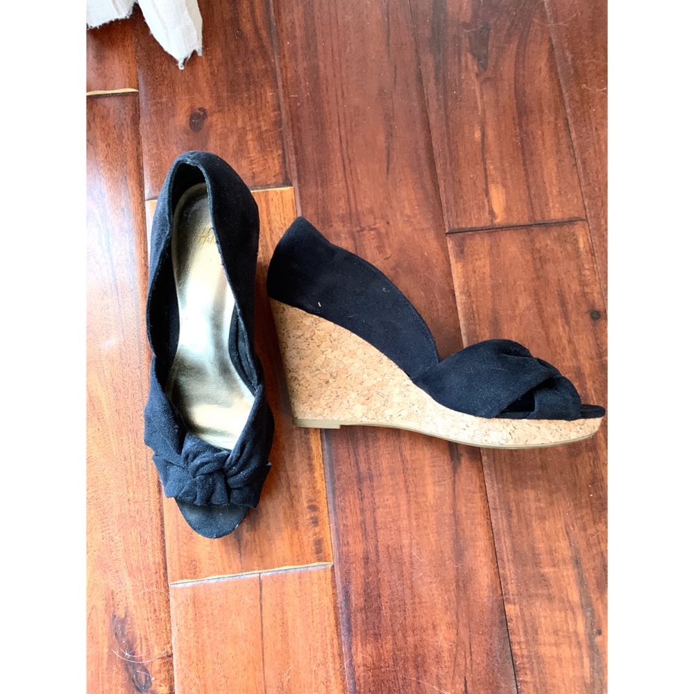H&M Women’s open toe black wedges